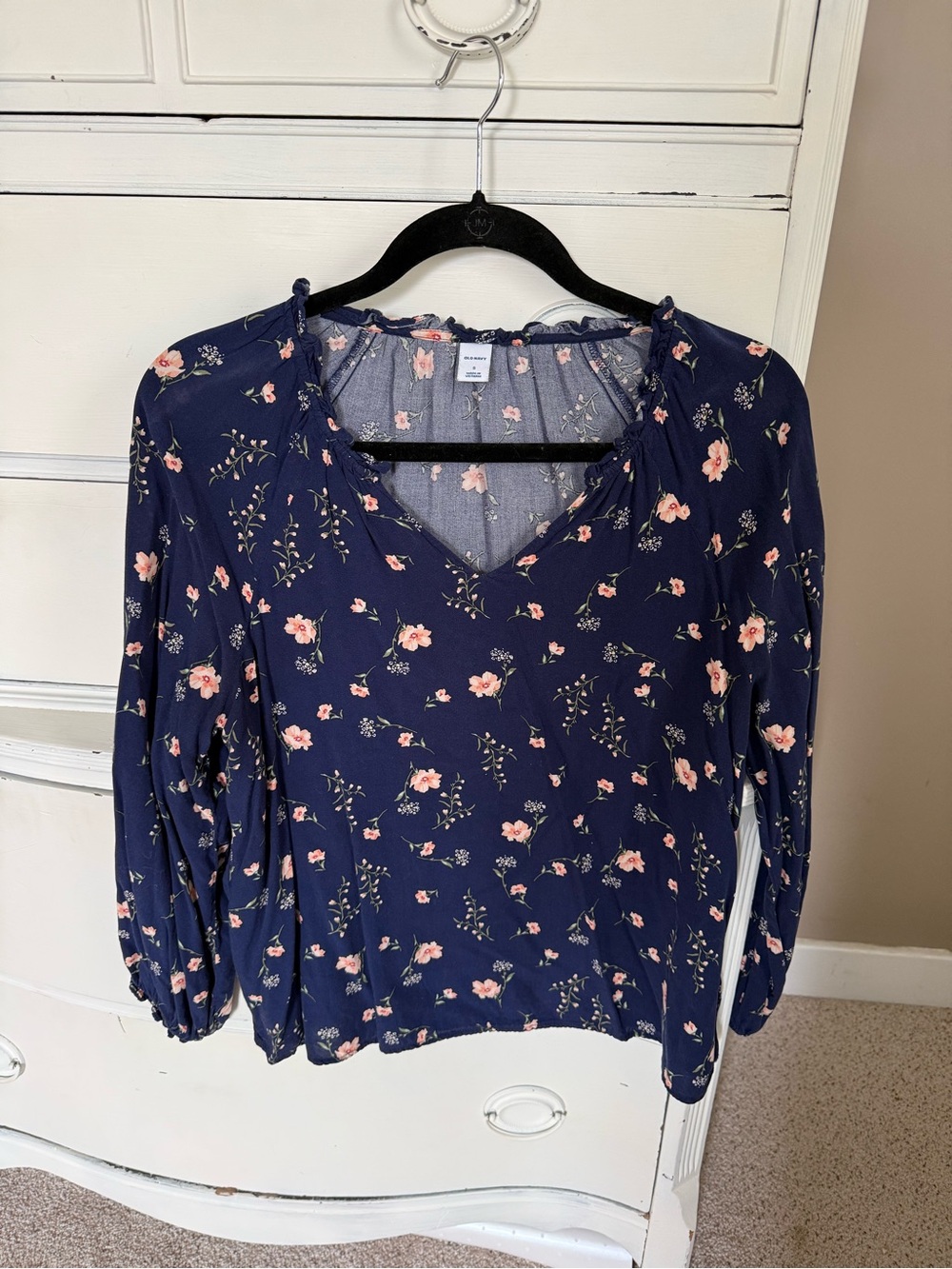 Old Navy Navy Blue Floral V-Neck Long-Sleeve Blouse